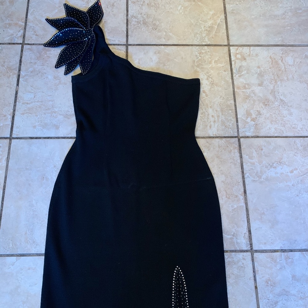 Absolutely beautiful dress with Swarovski